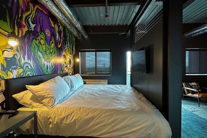 Room 22 of 45
