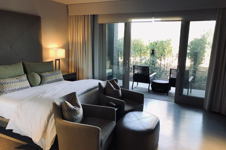 SENZA Hotel