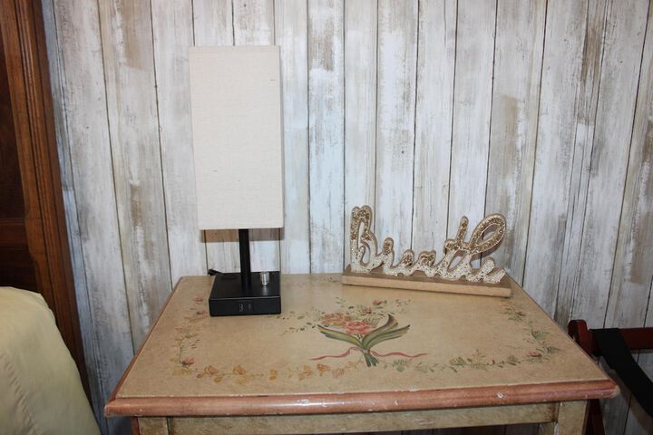 Room 8 of 15
