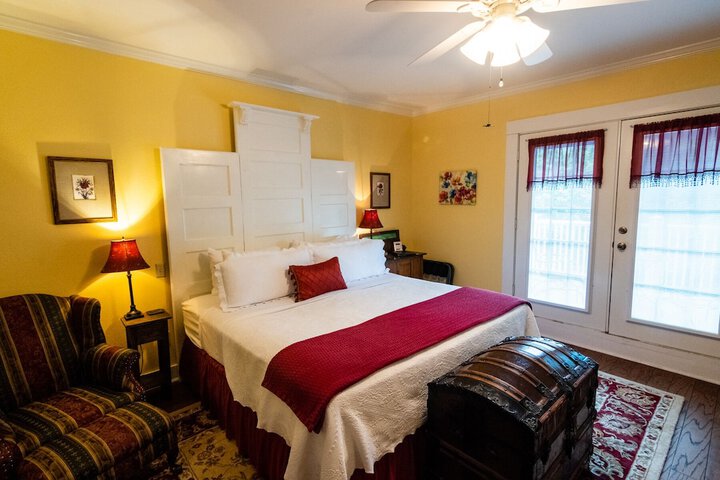 Kennedy Manor B & B
