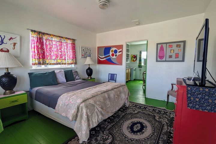 Room 71 of 286