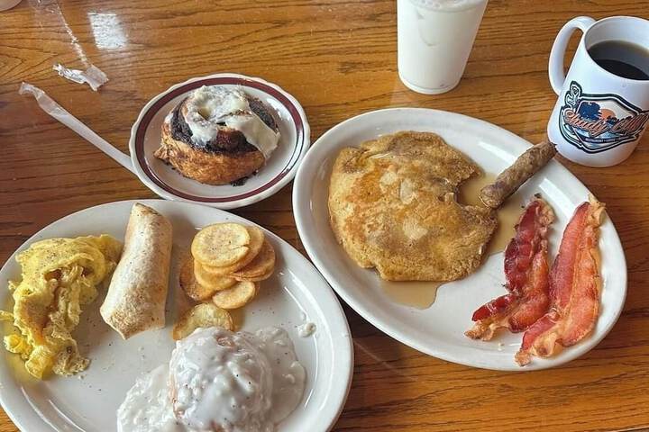 Breakfast/Coffee Service 42 of 47