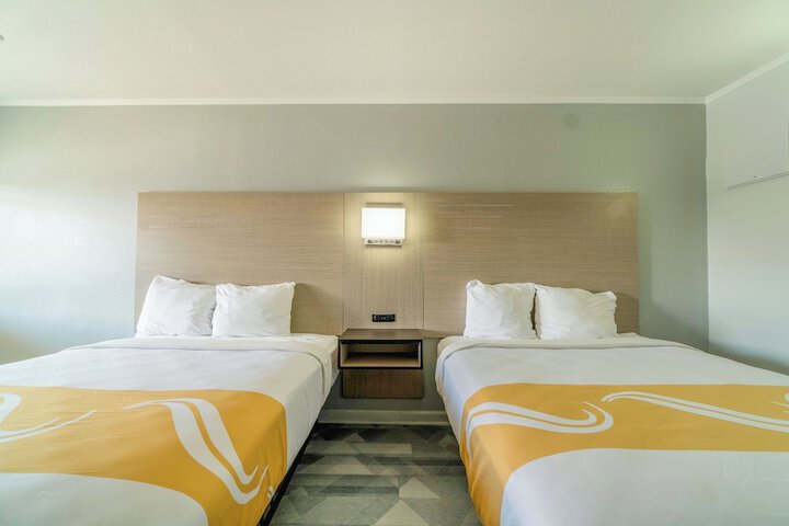 Room 40 of 56
