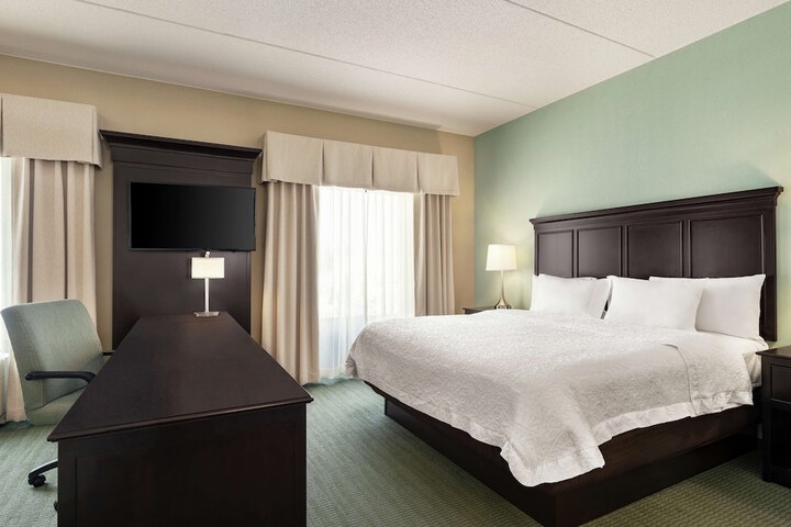 Room 17 of 30