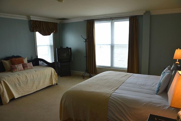Room 54 of 114