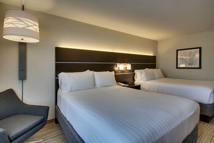 Holiday Inn Express & Suites Morris by IHG