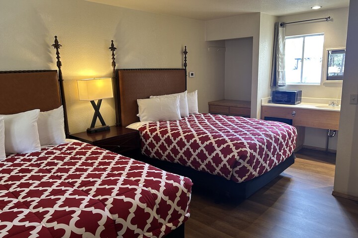 Room 52 of 84