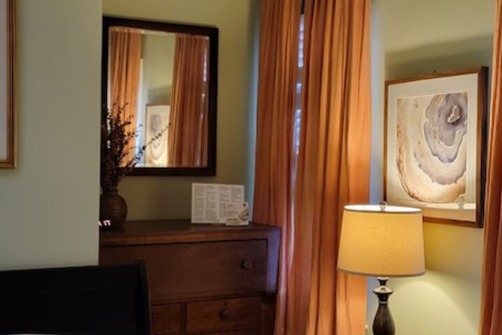 Room 164 of 238