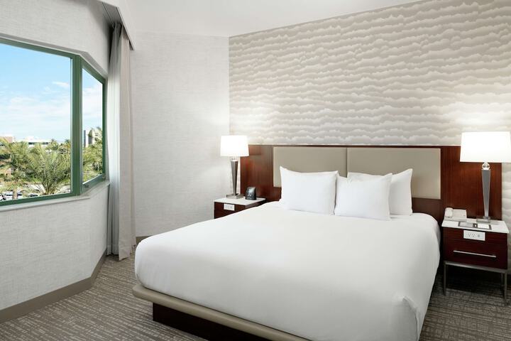 Room 29 of 53