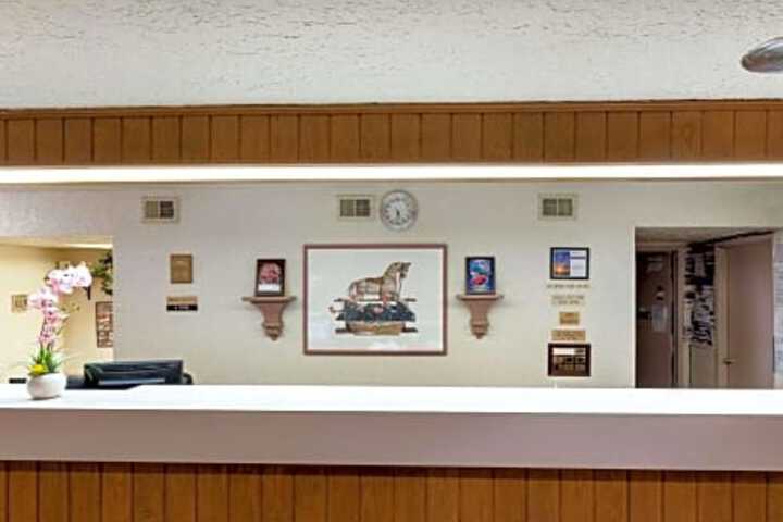 Jasper Inn & Suites