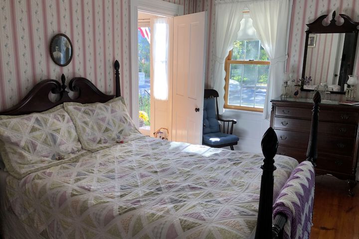 Room 8 of 13