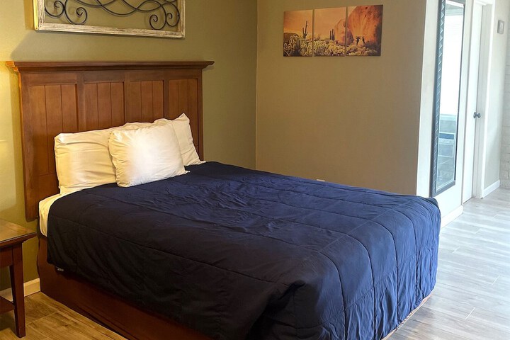 Room 51 of 58