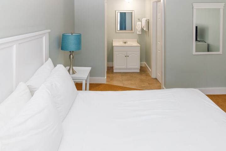Room 44 of 82