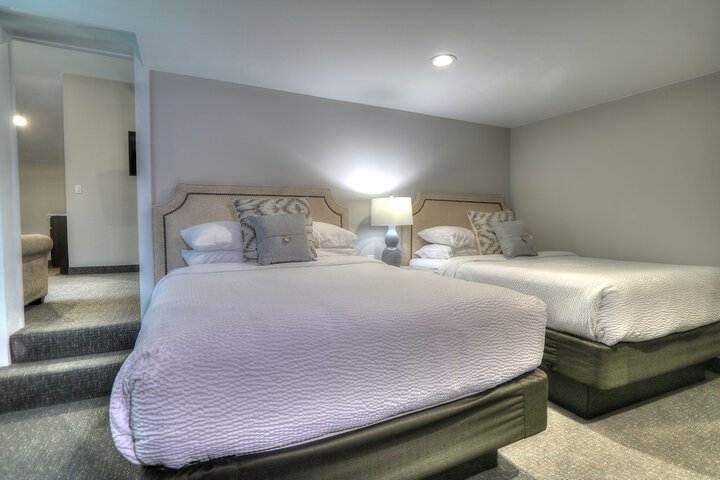 Room 15 of 59