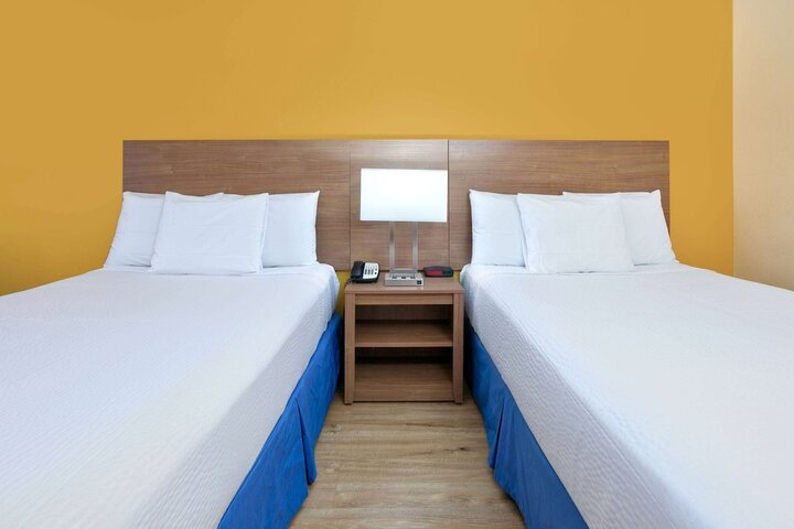 Room 15 of 43