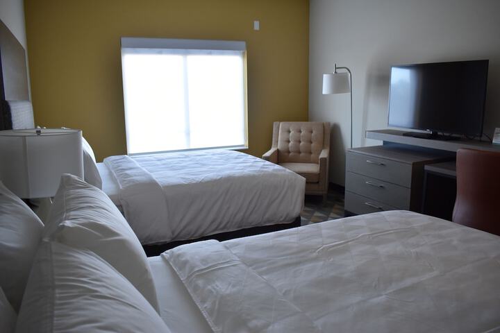 Room 52 of 93