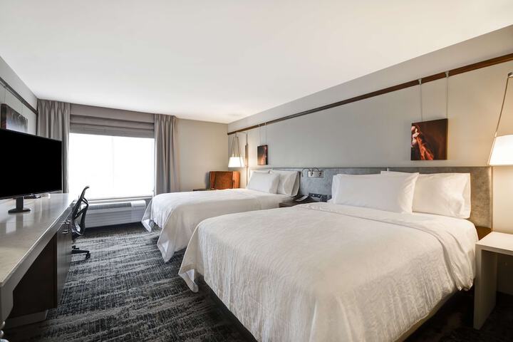 Room 17 of 48