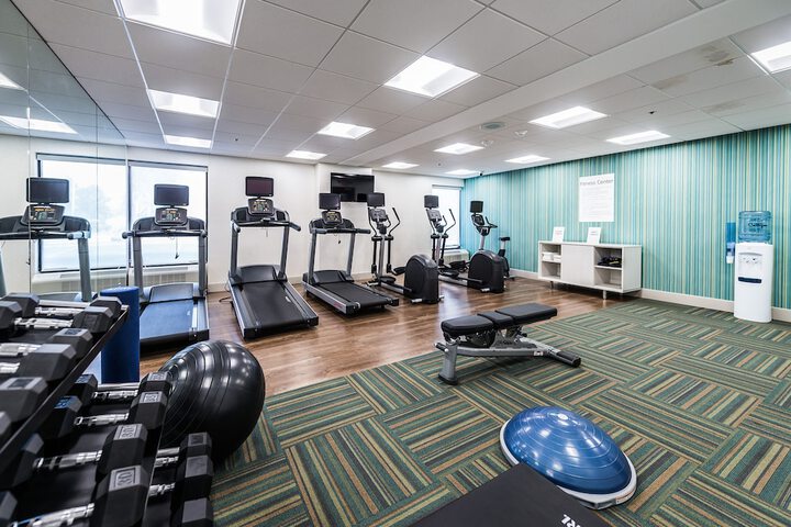Holiday Inn Express Flint-Campus Area by IHG