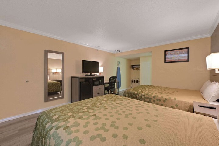Room 41 of 49