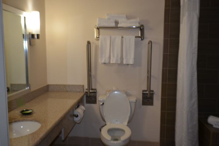 Room 30 of 51