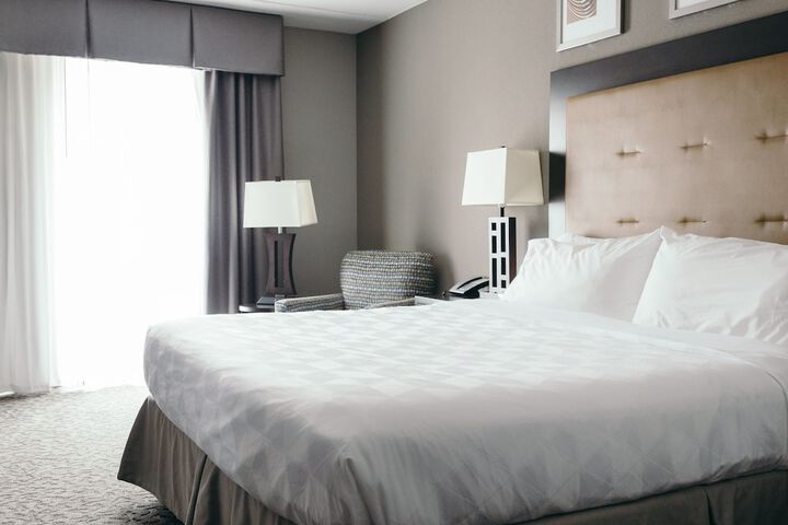 Room 37 of 103