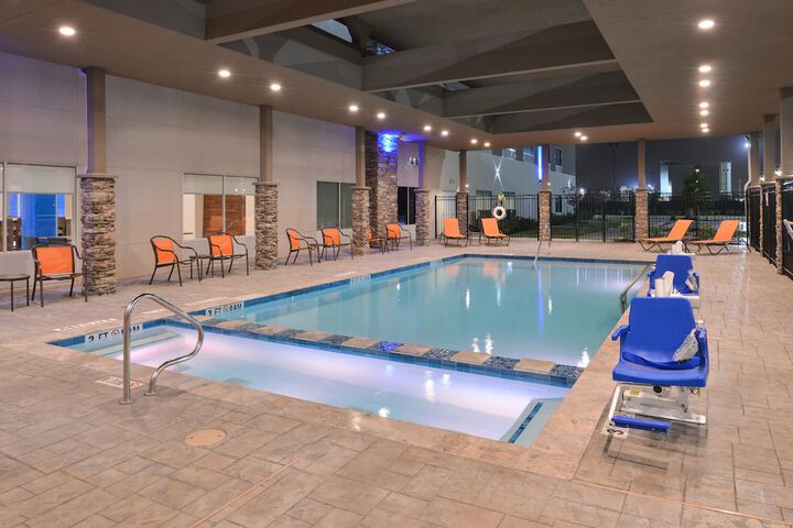 Holiday Inn Express & Suites Houston E - Pasadena by IHG
