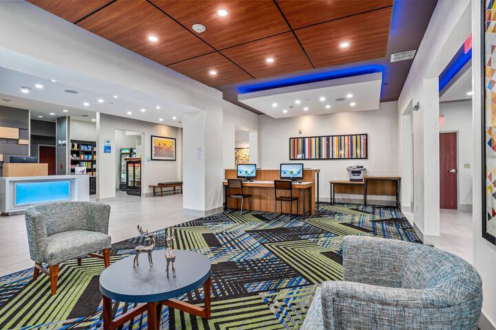 Hotel 2 of 82
