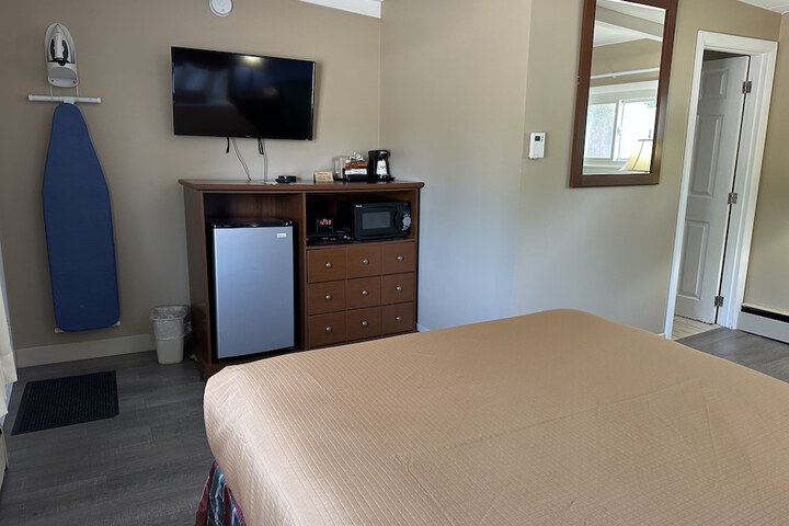 Room 14 of 28