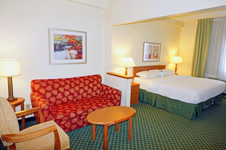 Room 35 of 53