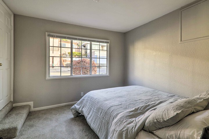 Castro Valley Home w / Bay Area Views!