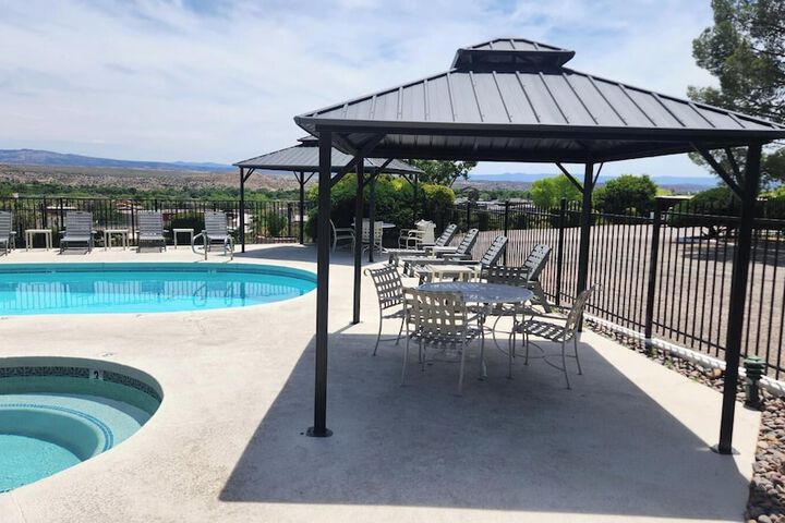 Pool 12 of 62