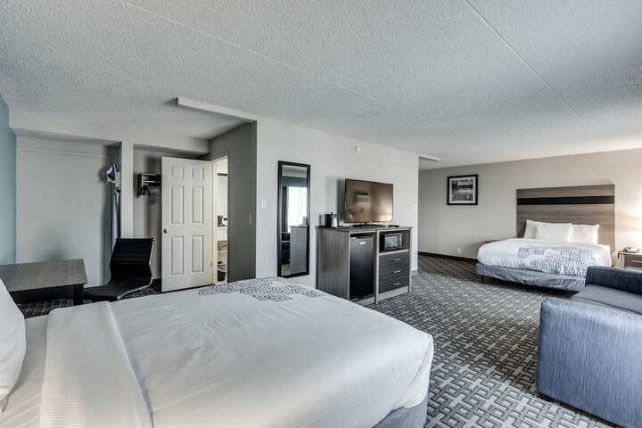 Room 17 of 31