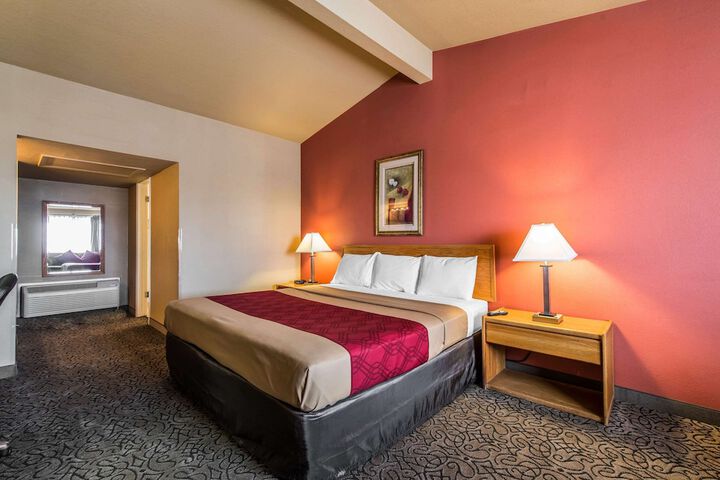 Room 5 of 23