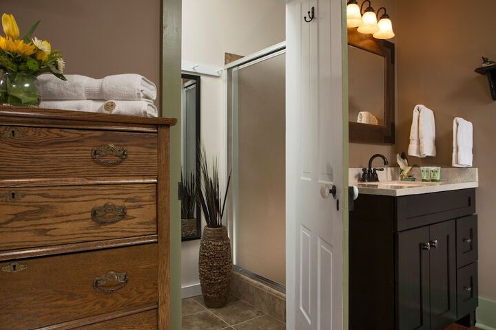 1825 Inn Bed and Breakfast