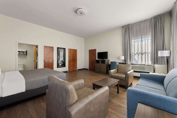 Room 13 of 49