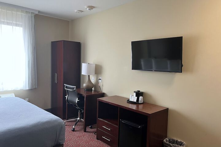 Room 26 of 63