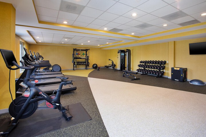 Hilton Garden Inn Chesapeake / Greenbrier