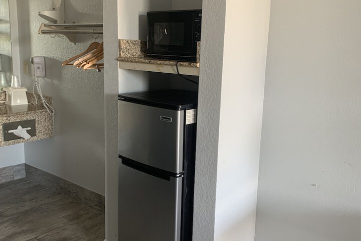 Room 42 of 44