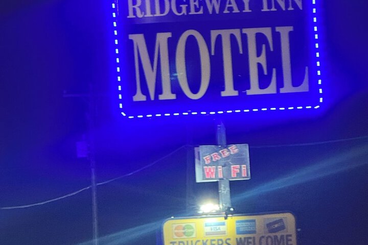 RIDGEWAY INN
