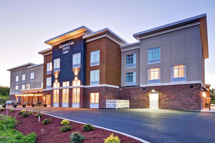 Hotel 2 of 71