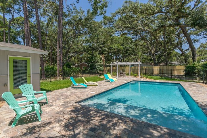 Pool 5 of 25