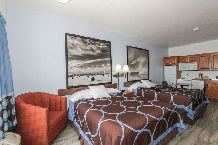Room 14 of 33