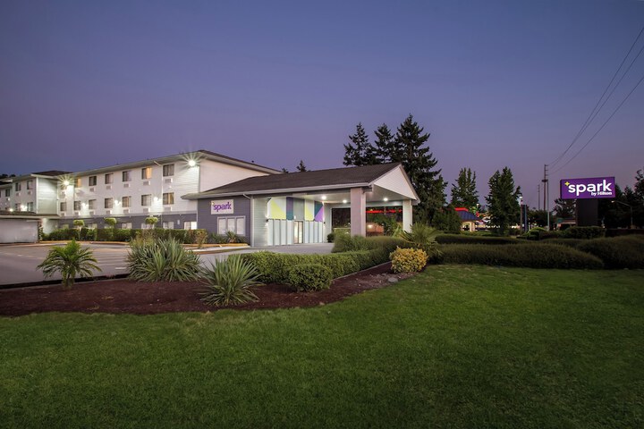 Spark by Hilton - Kent Seattle