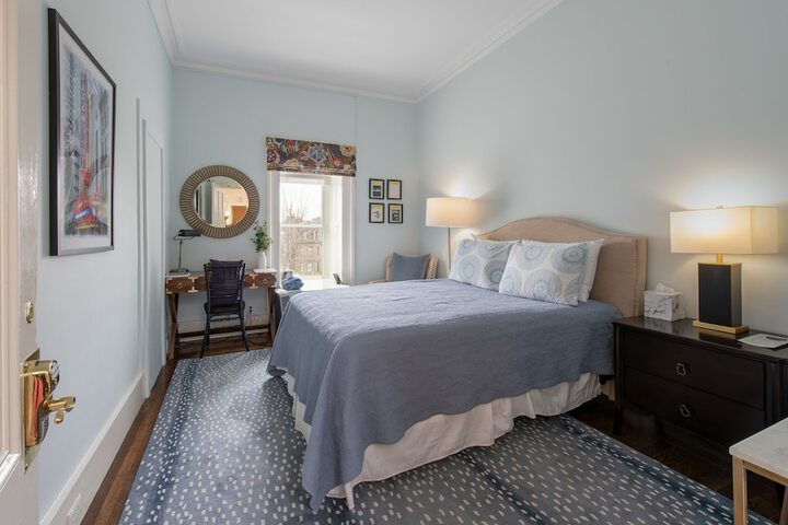 Room 15 of 23