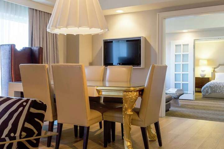 Room 37 of 65