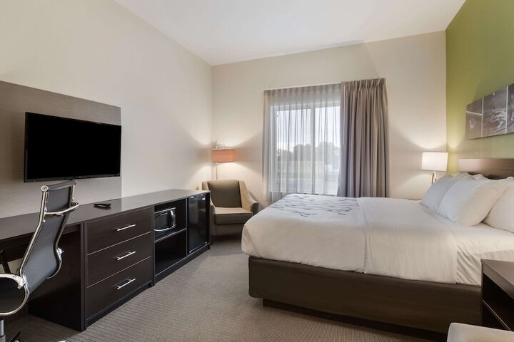Room 20 of 38