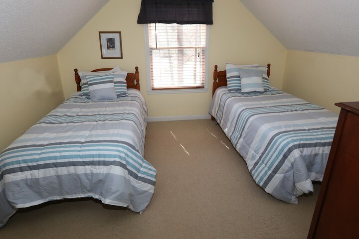 Room 177 of 399