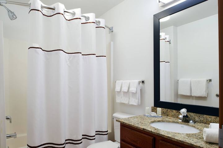 Room 15 of 27