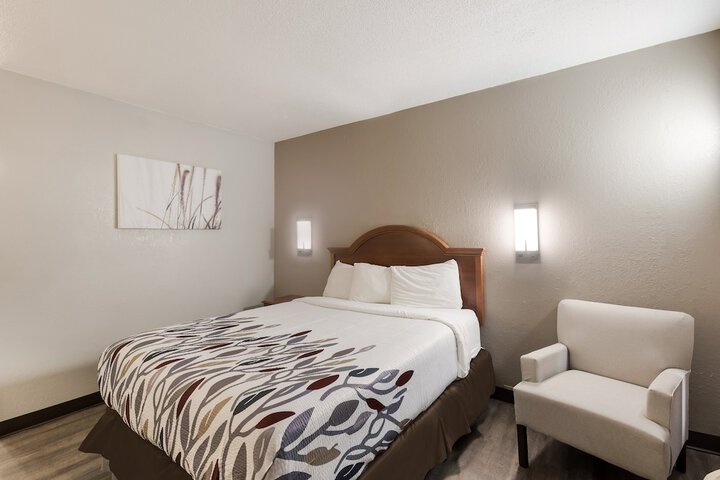 Red Roof Inn Lenoir