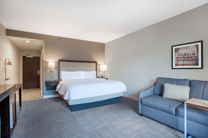Room 30 of 43